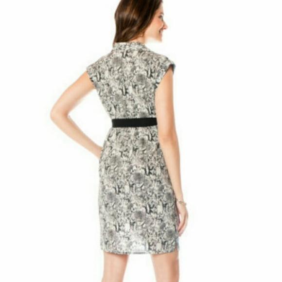 Motherhood Maternity Snakeskin Print Button Down Light Weight Dress L - Picture 2 of 9